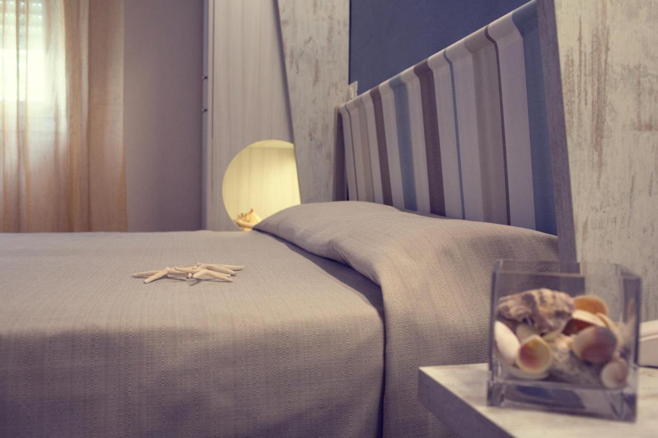 Hotel Trieste Cesenatico Eksteriør billede
