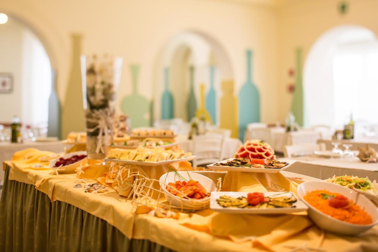 Hotel Trieste Cesenatico Eksteriør billede